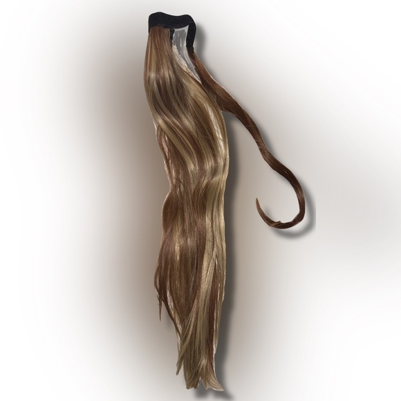 New never worn Clip in pony tail ponytail Sandy brown blonde highlights - Picture 1 of 1